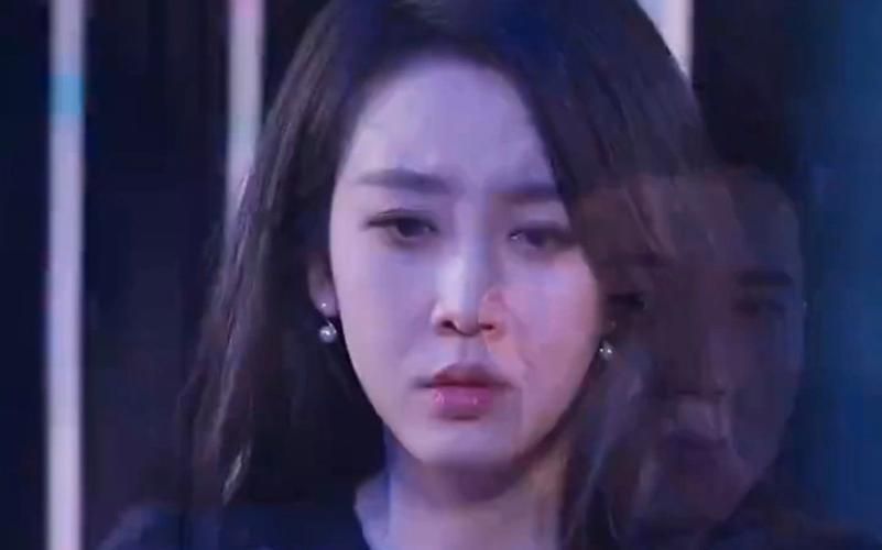 離婚冷她三年后，霍總膝蓋跪穿了(全集)